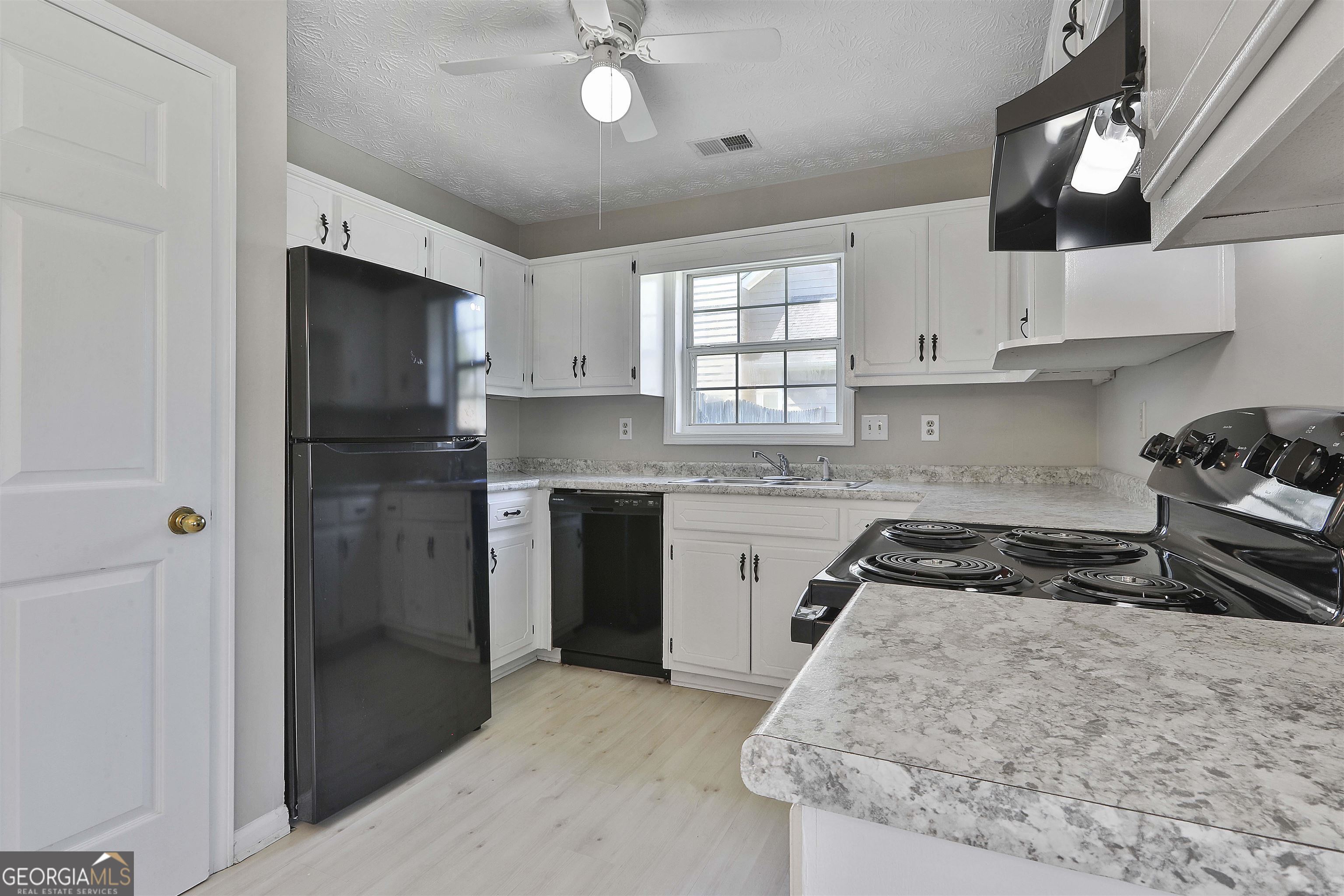 170 Landing Drive Fayetteville GA 30214
