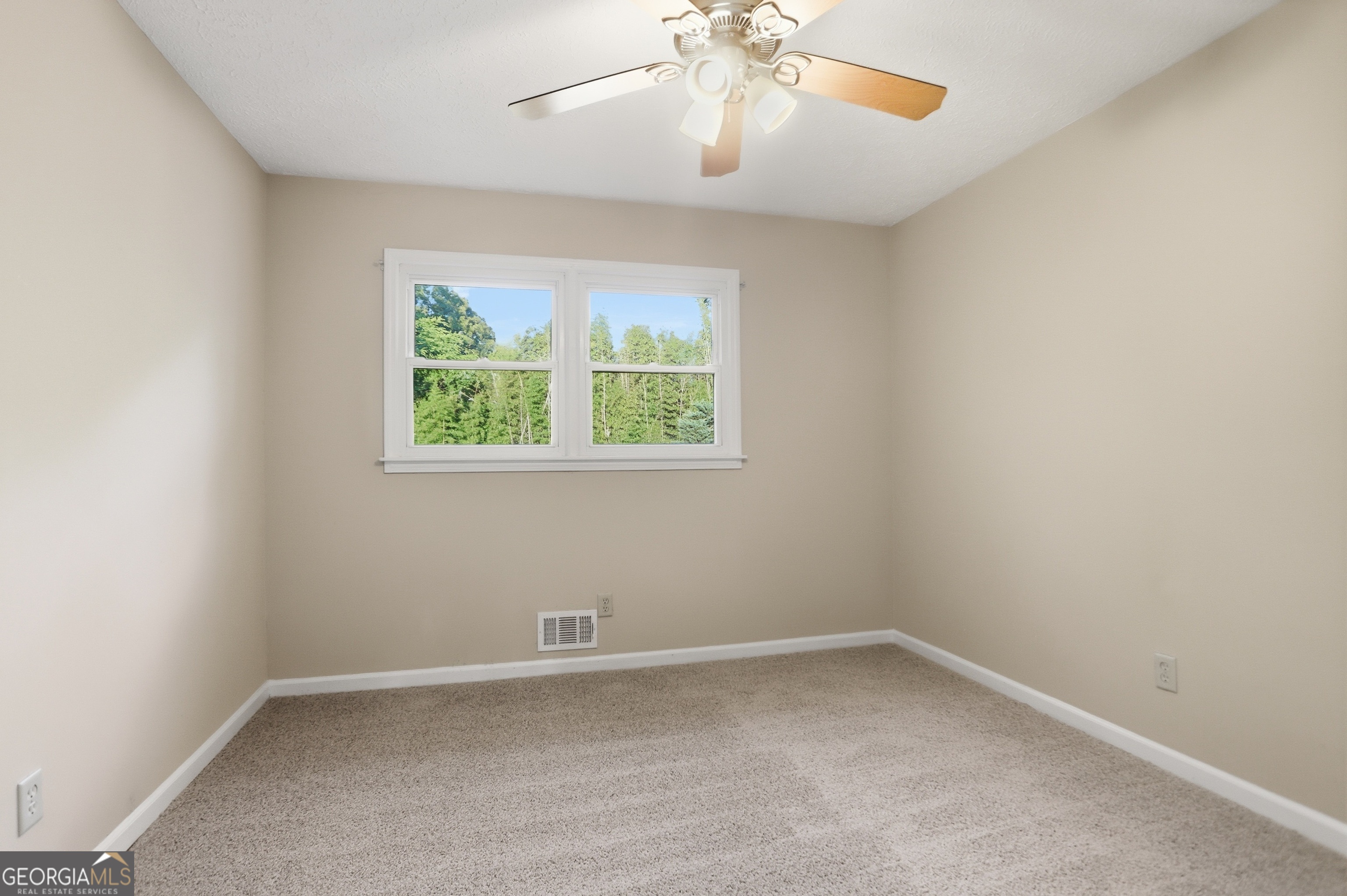 6742 Kellogg Drive Acworth GA 30102