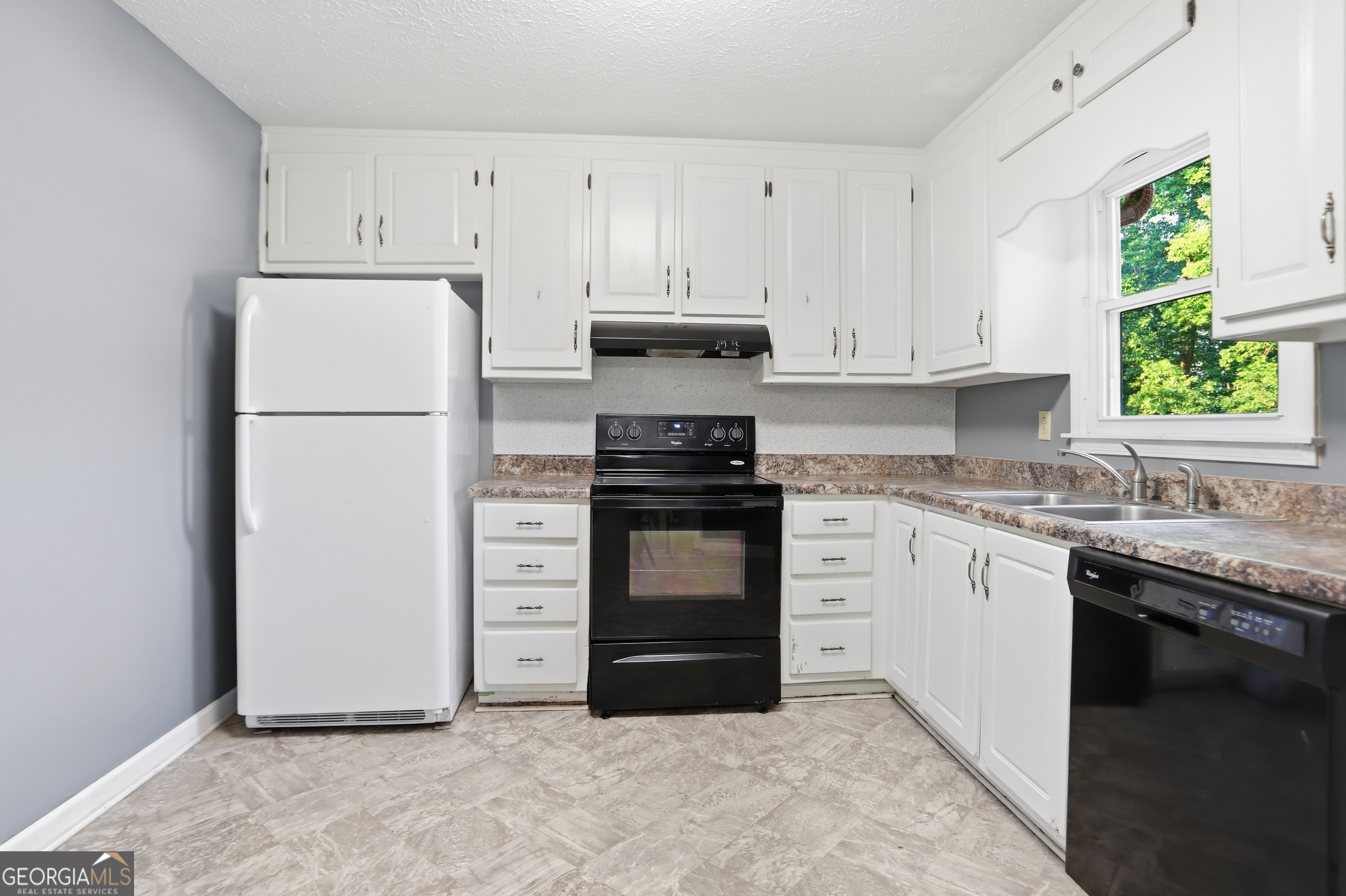 6742 Kellogg Drive Acworth GA 30102