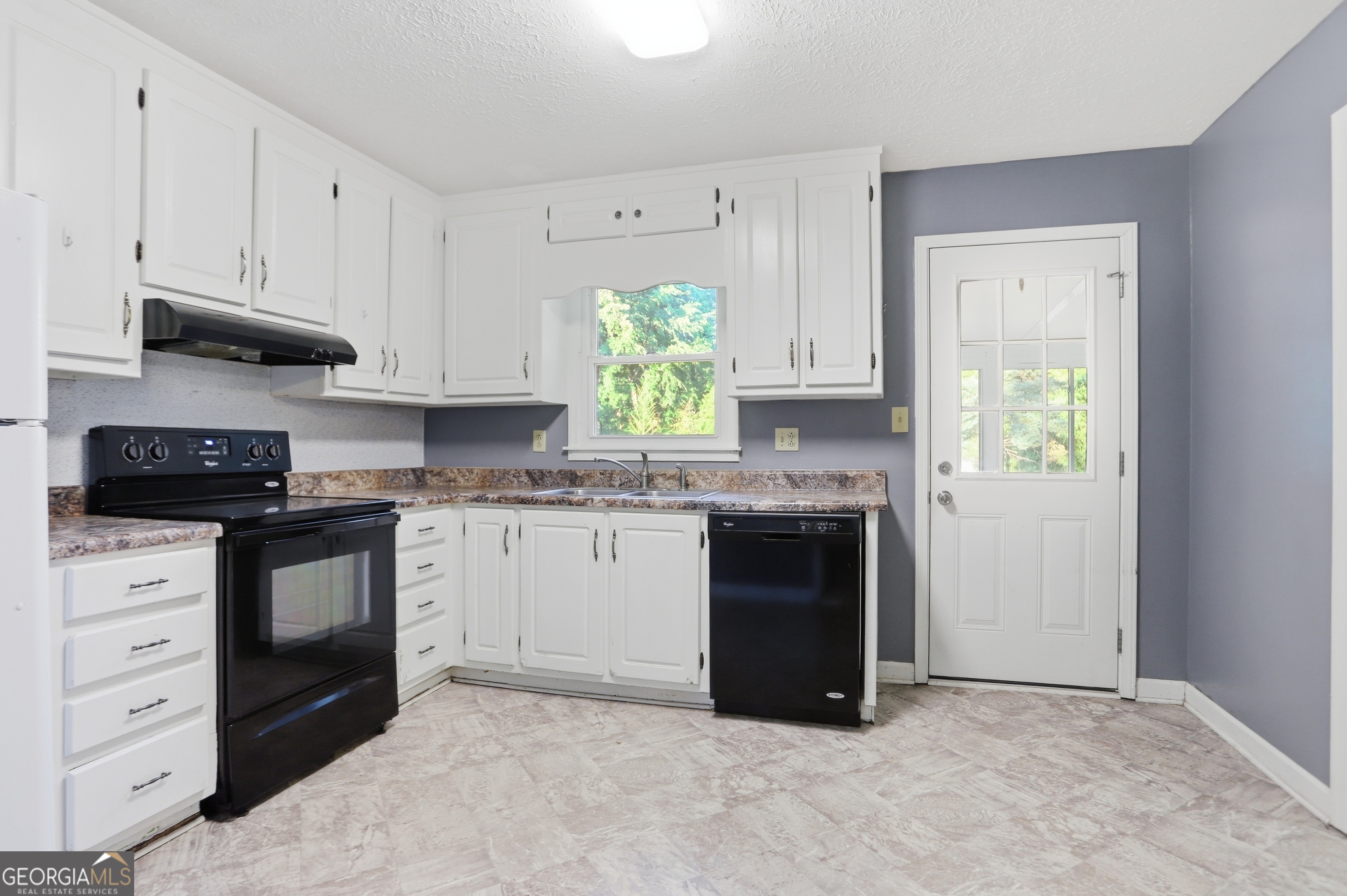 6742 Kellogg Drive Acworth GA 30102