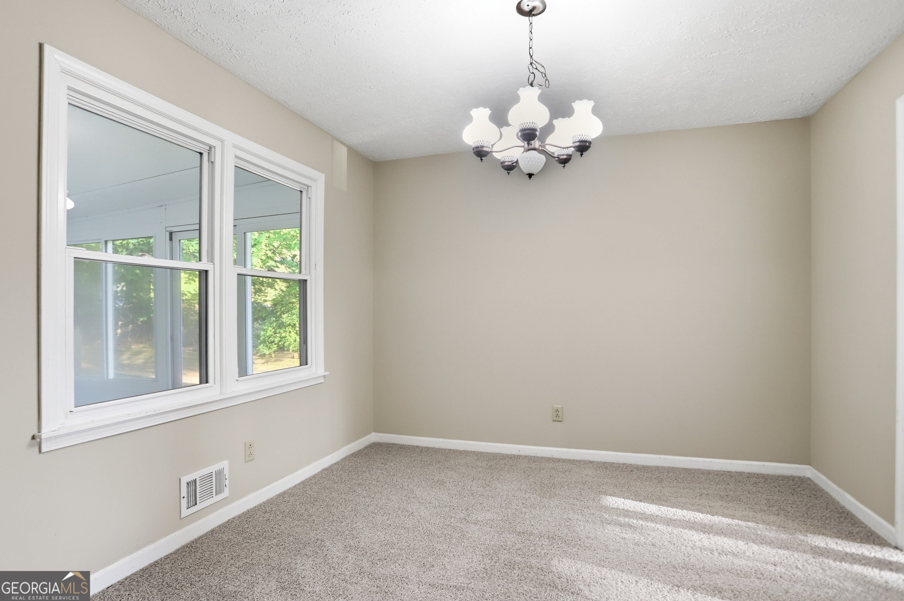 6742 Kellogg Drive Acworth GA 30102
