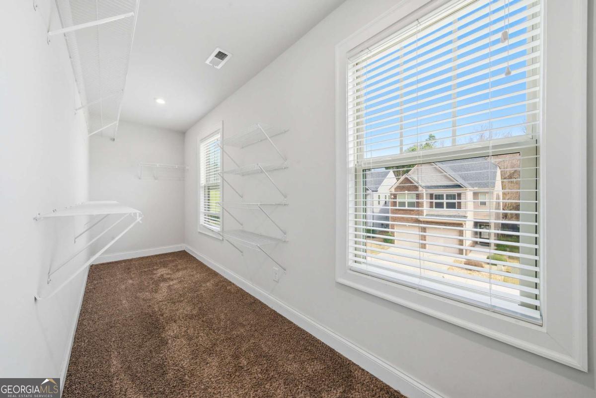 4095 Lake Manor Way Atlanta GA 30349