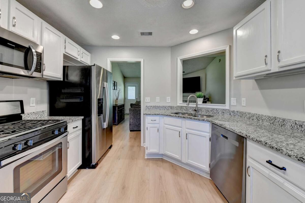 5295 Hillcrest Glenn Drive Sugar Hill GA 30518