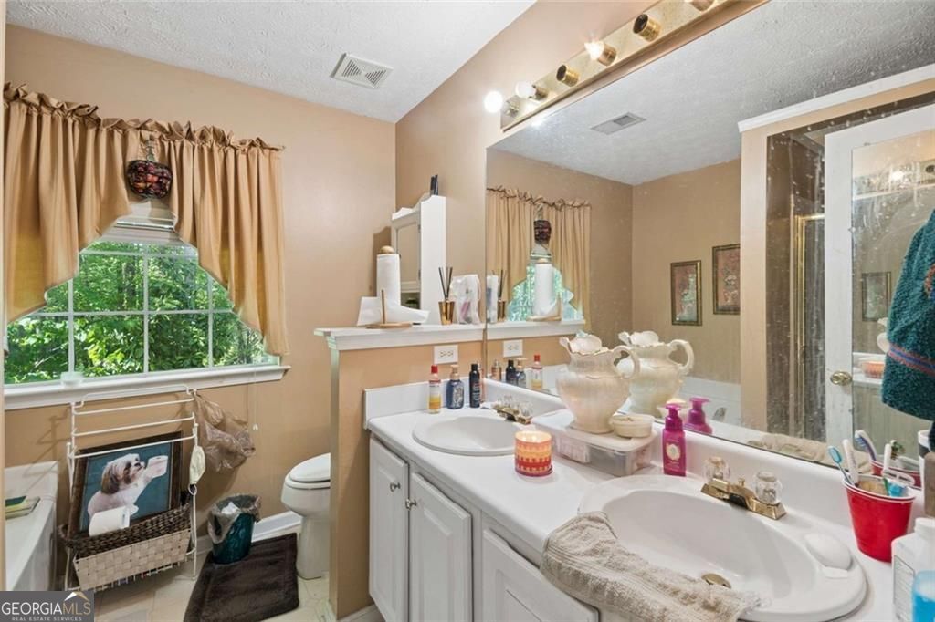 4220 Arrowhead Pointe Austell GA 30106