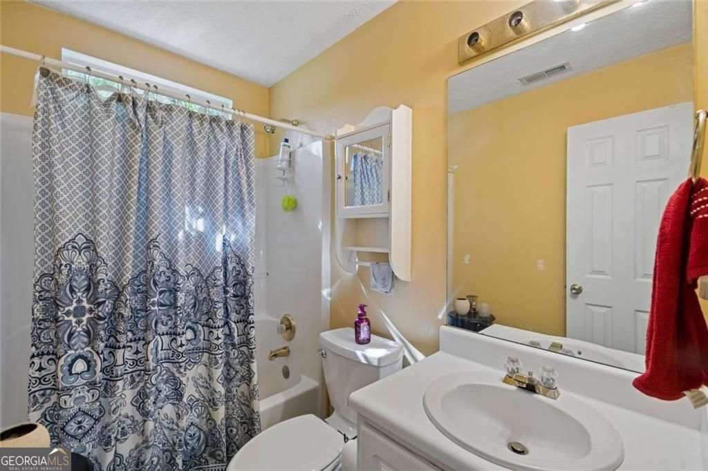 4220 Arrowhead Pointe Austell GA 30106