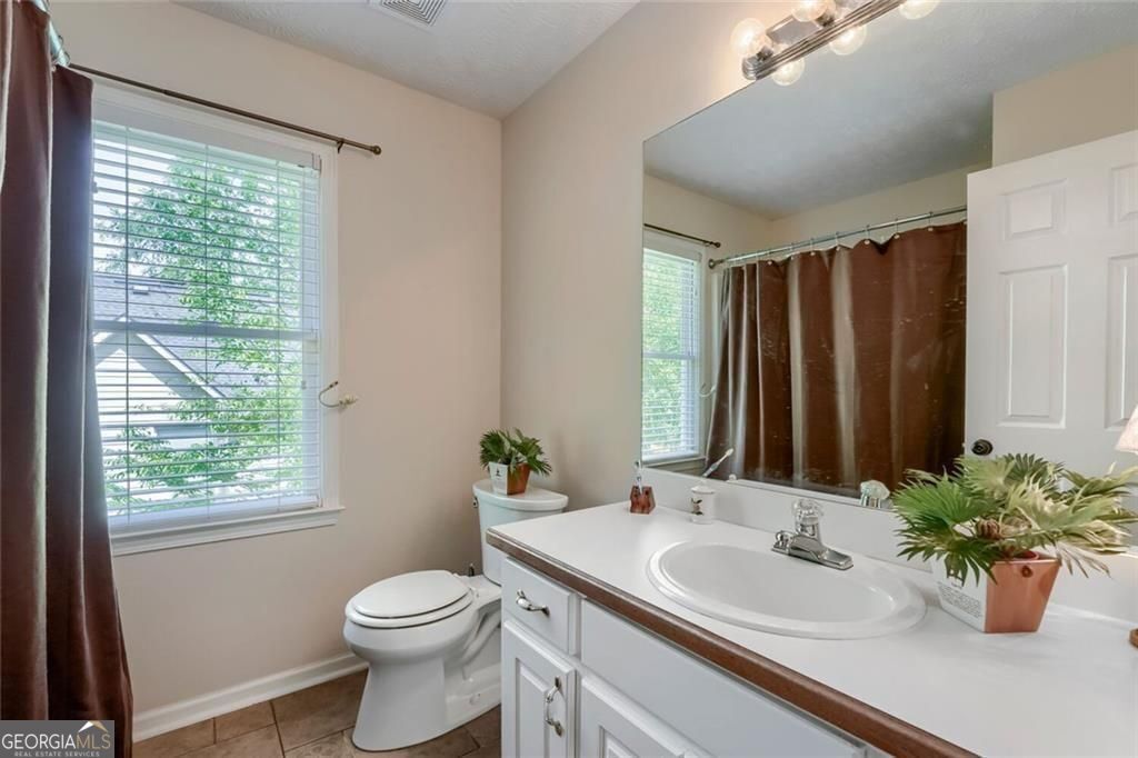 2128 Cluster Lane Grayson GA 30017