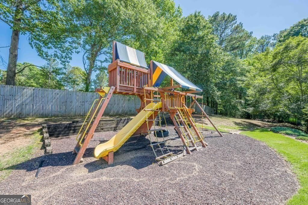 2128 Cluster Lane Grayson GA 30017