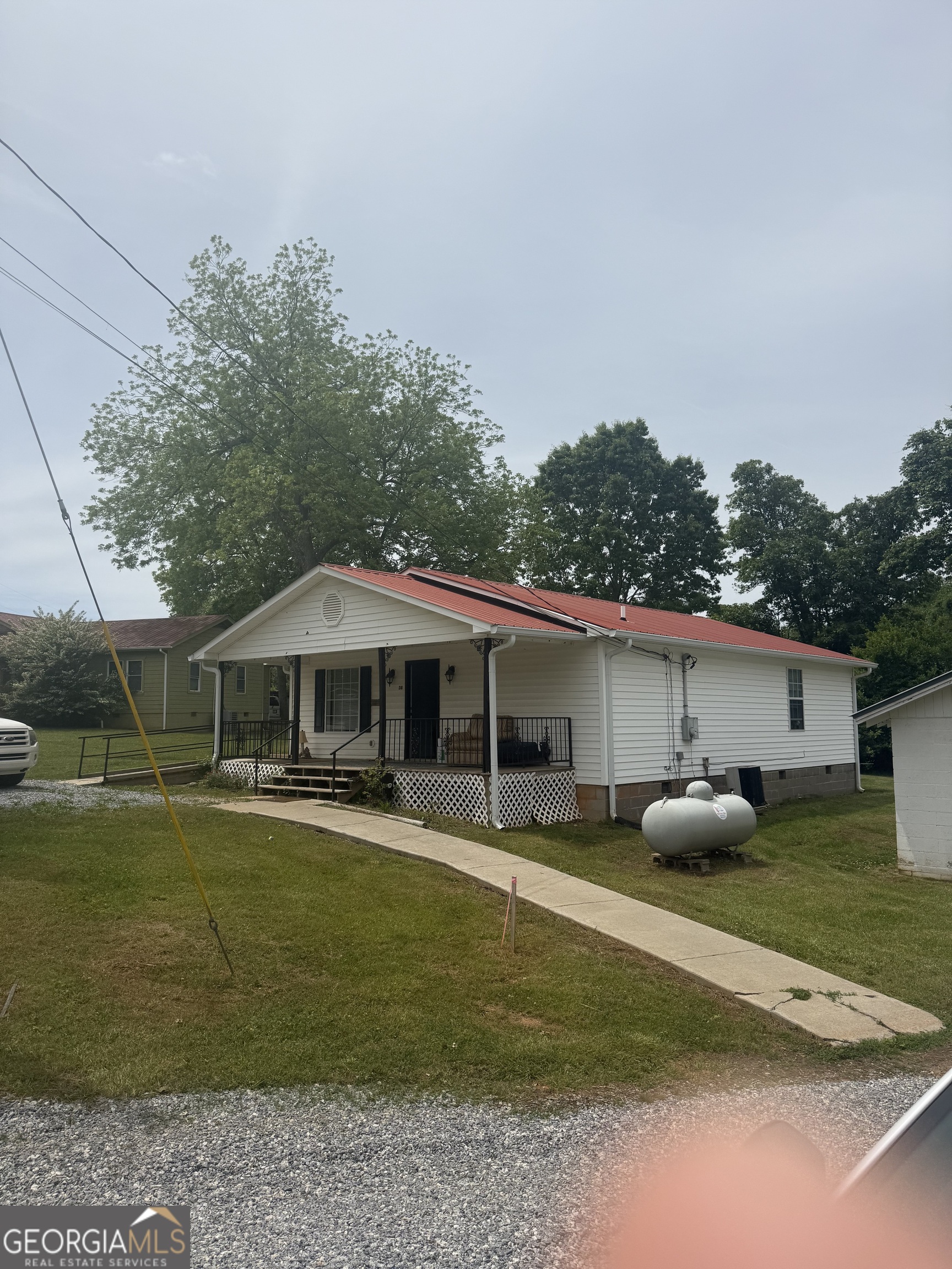 38 Campbell Cleveland GA 30528