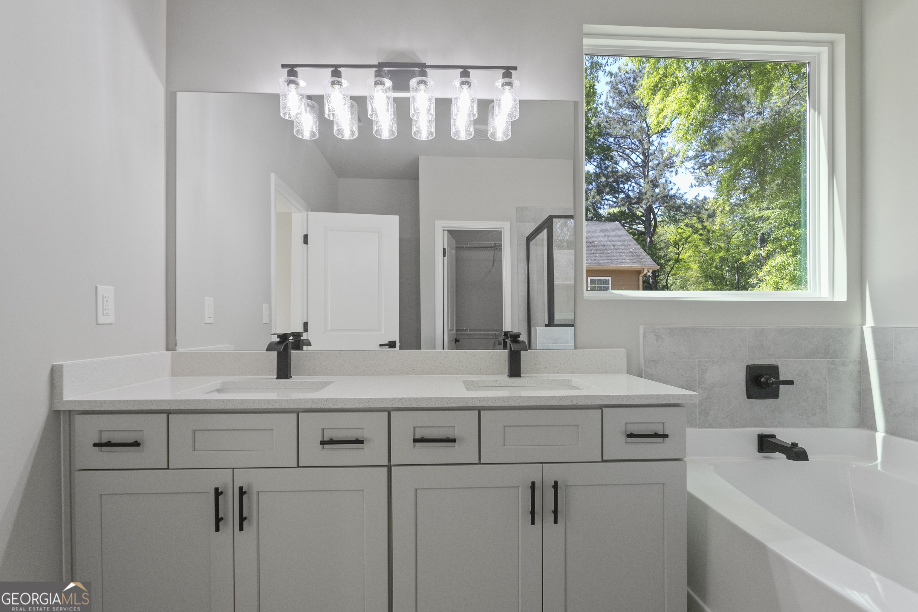 2557 Casablanca Drive Conyers GA 30012