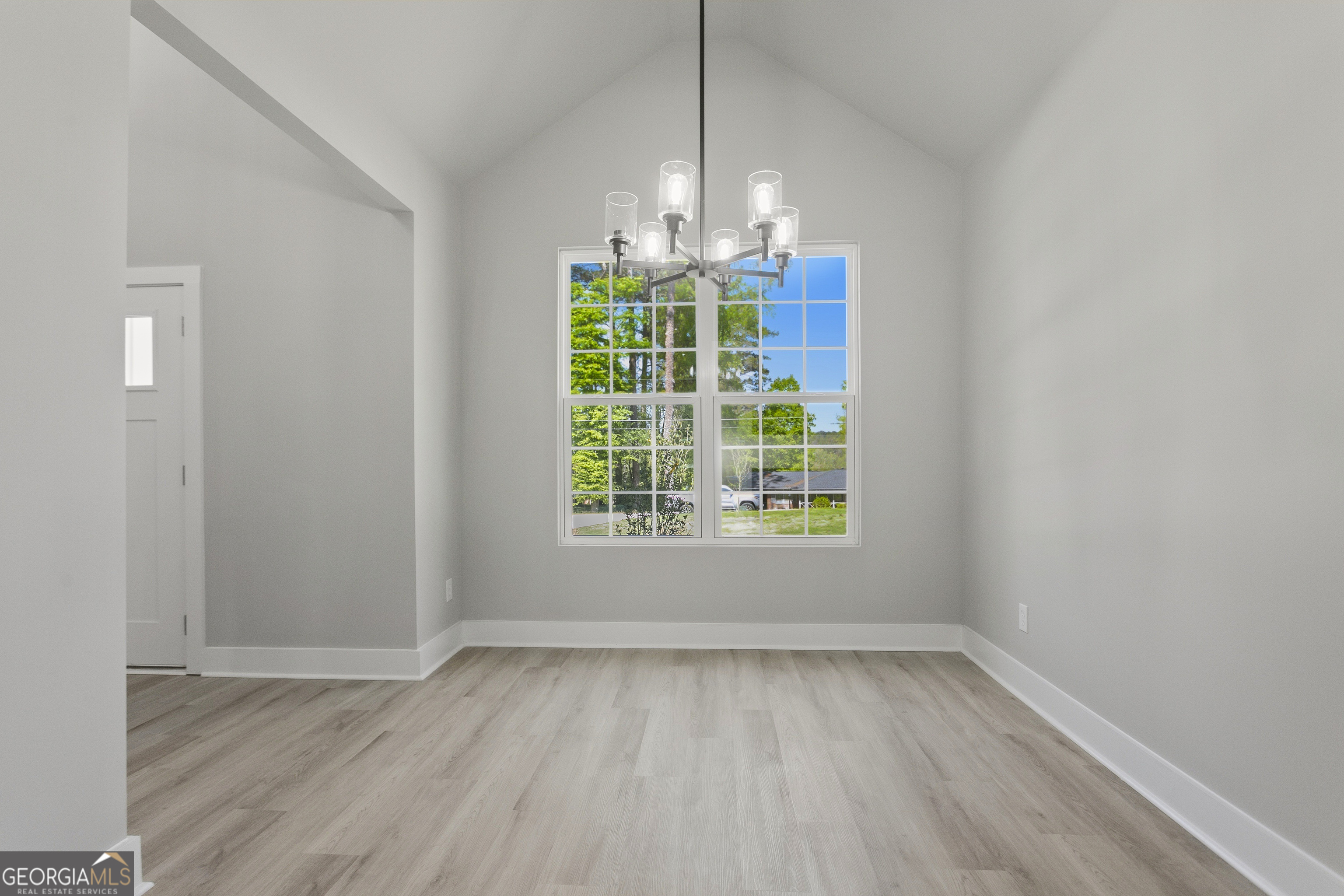 2557 Casablanca Drive Conyers GA 30012