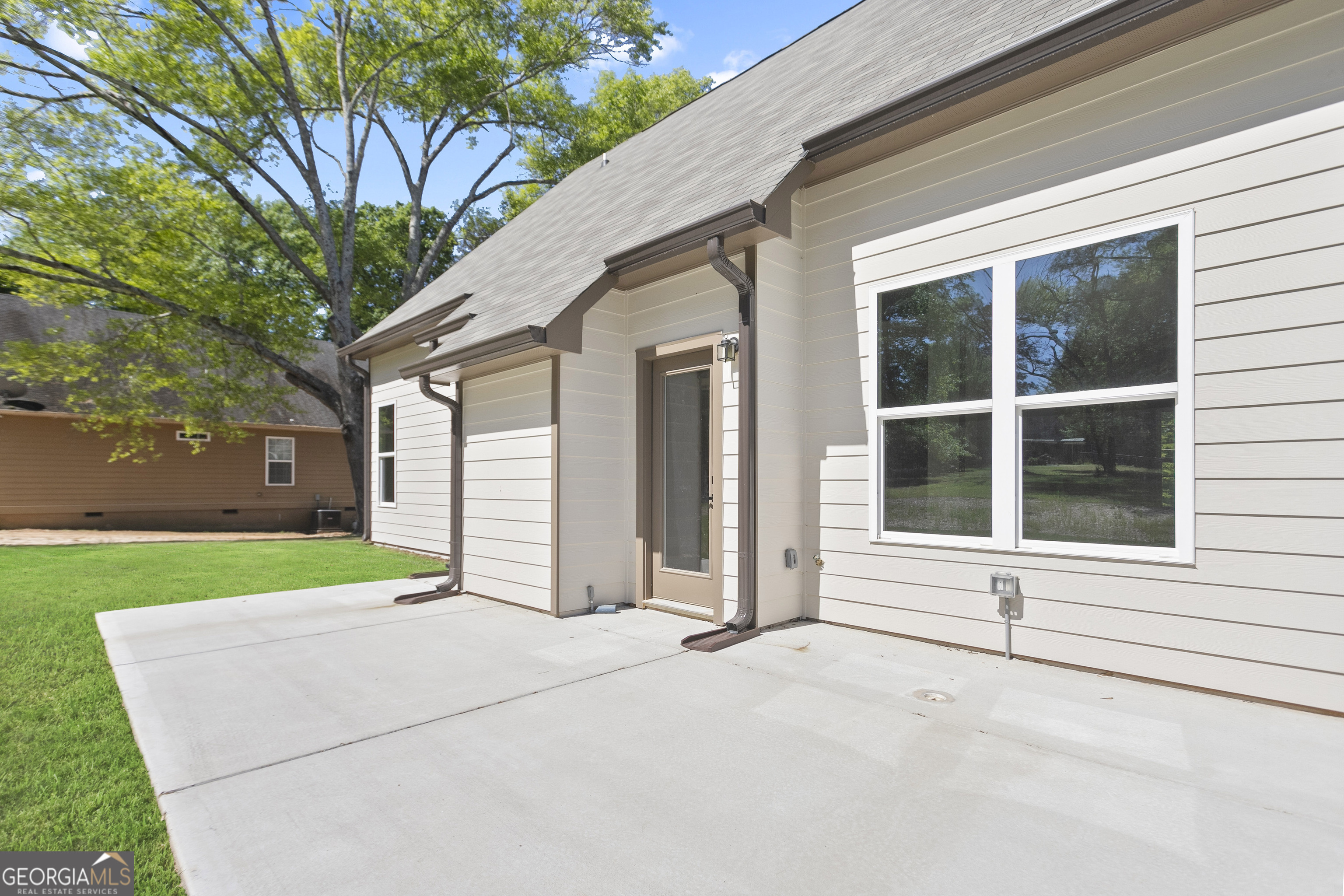 2557 Casablanca Drive Conyers GA 30012