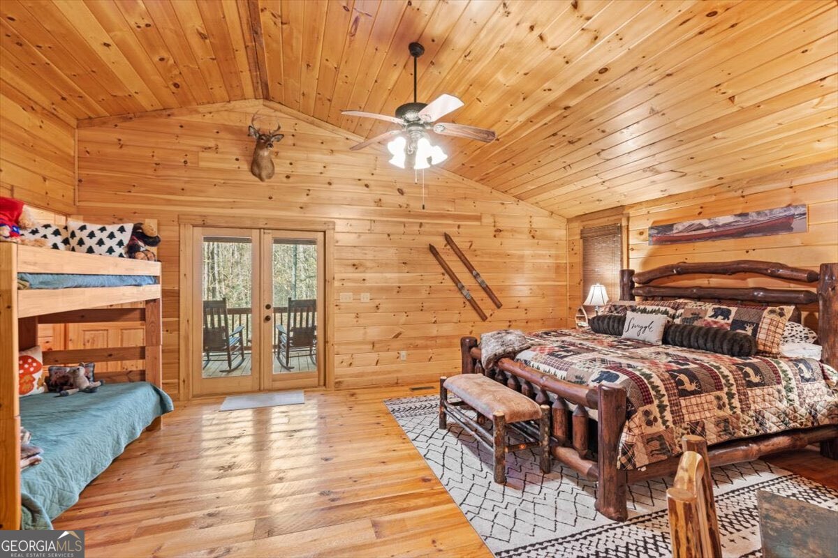 61 Grove Lane Ellijay GA 30540