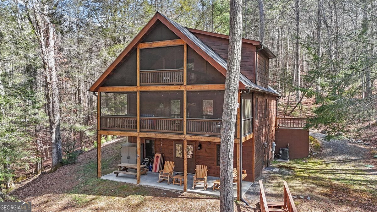 61 Grove Lane Ellijay GA 30540