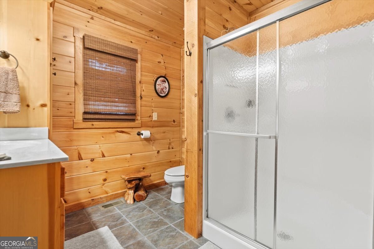 61 Grove Lane Ellijay GA 30540