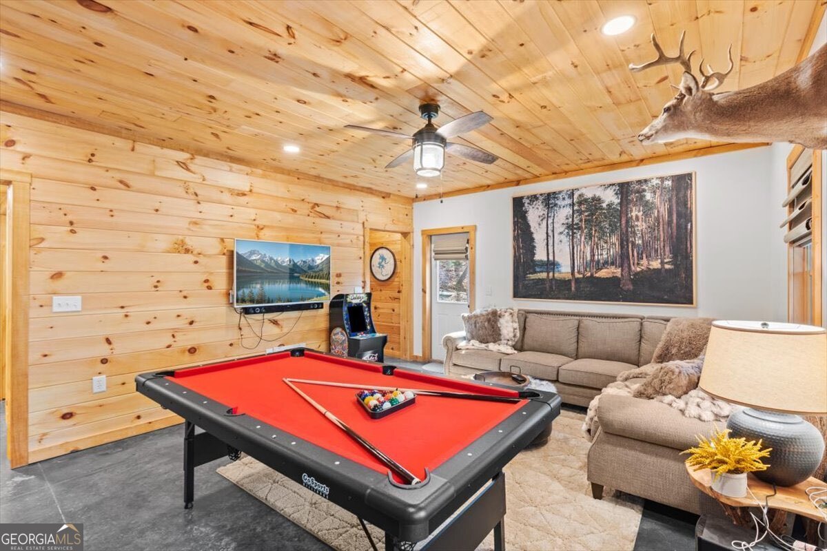 61 Grove Lane Ellijay GA 30540