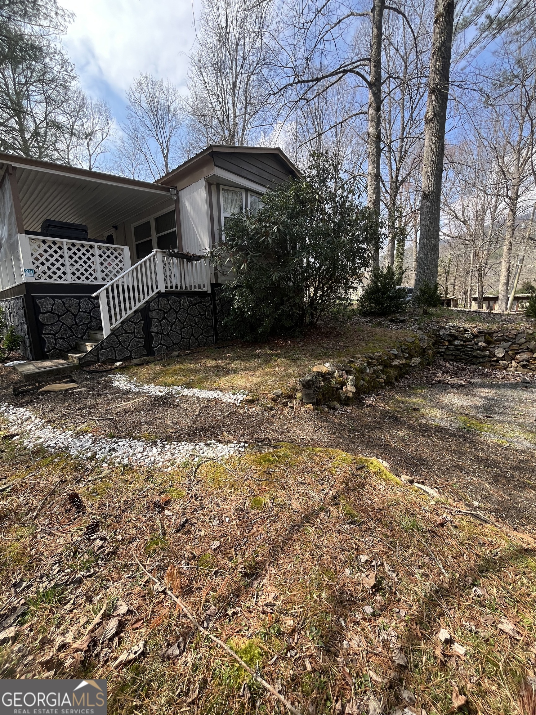 22 Leisure Woods Circle Hiawassee GA 30546