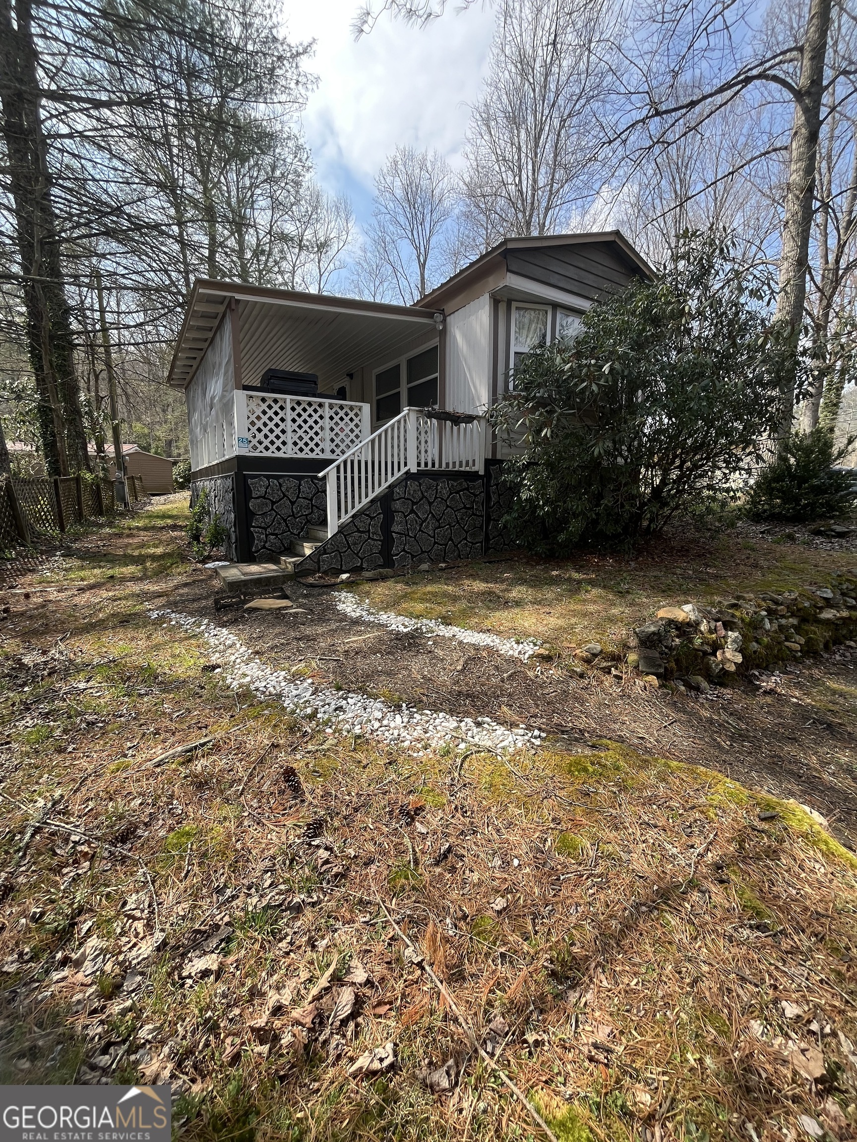 22 Leisure Woods Circle Hiawassee GA 30546