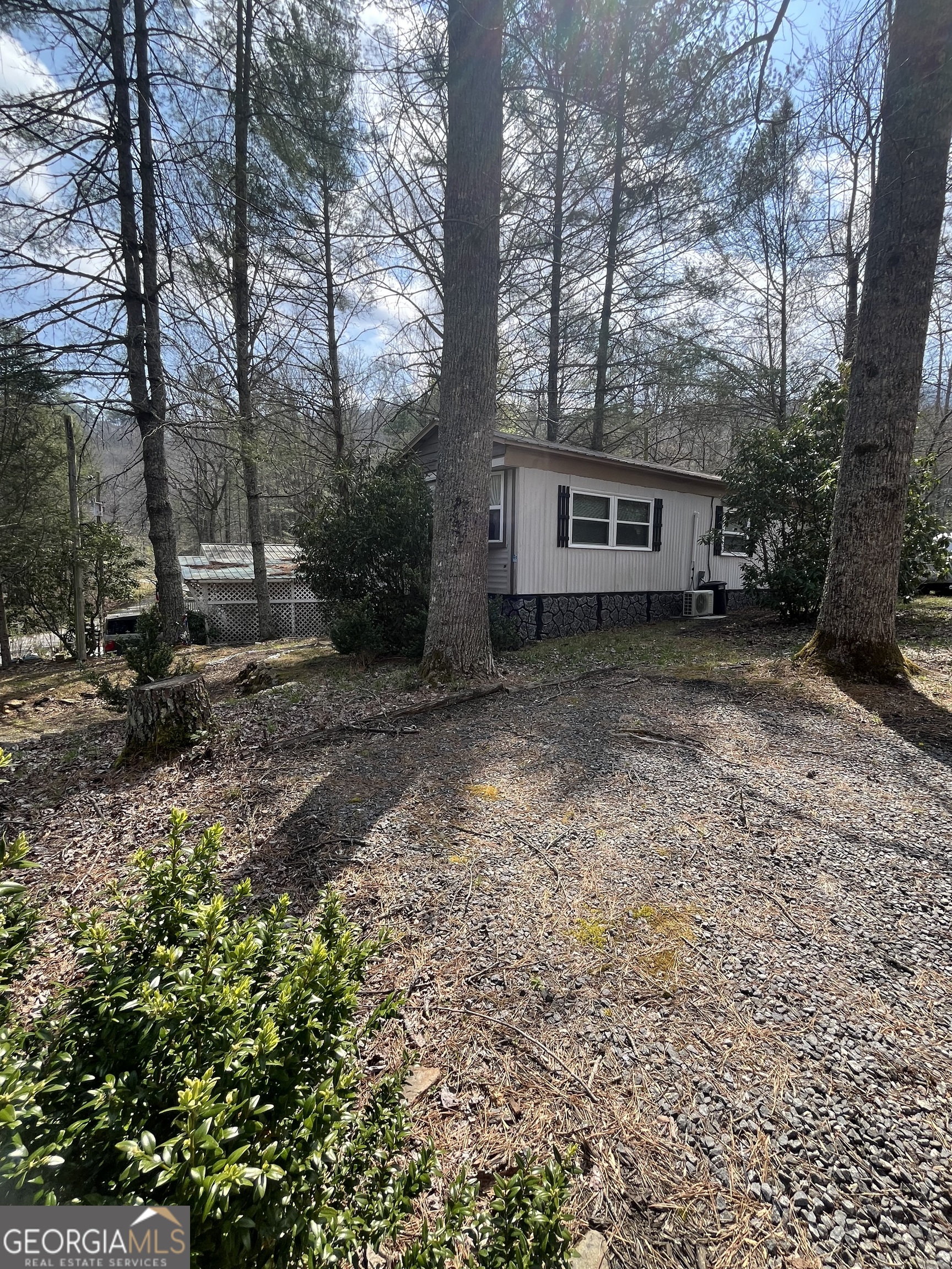 22 Leisure Woods Circle Hiawassee GA 30546
