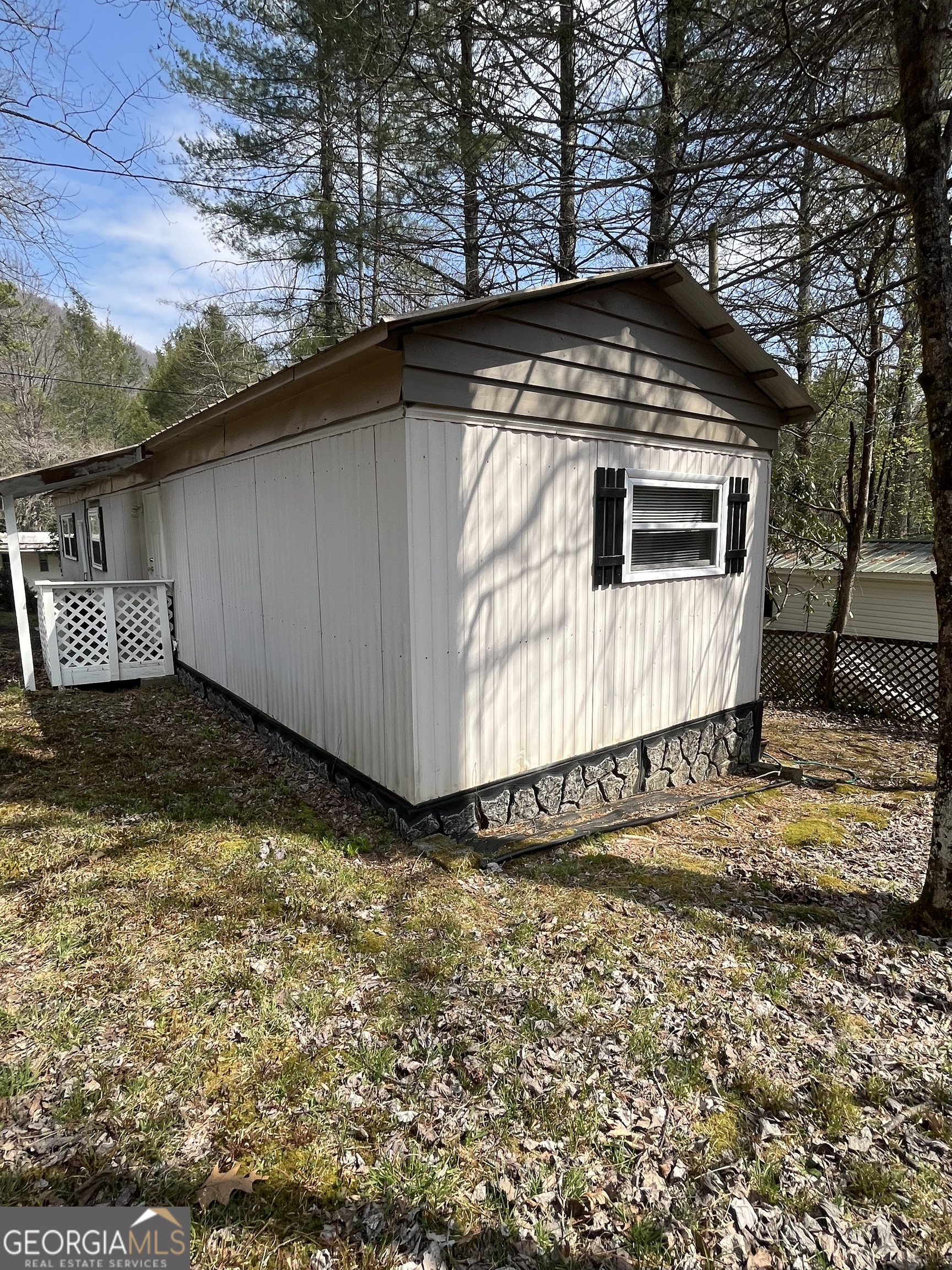 22 Leisure Woods Circle Hiawassee GA 30546