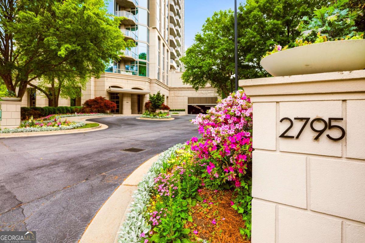 2795 Peachtree Road NE Atlanta GA 30305