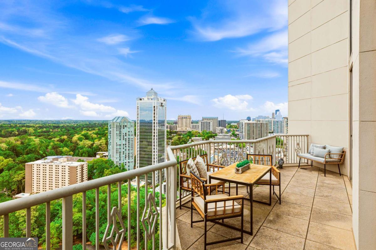2795 Peachtree Road NE Atlanta GA 30305