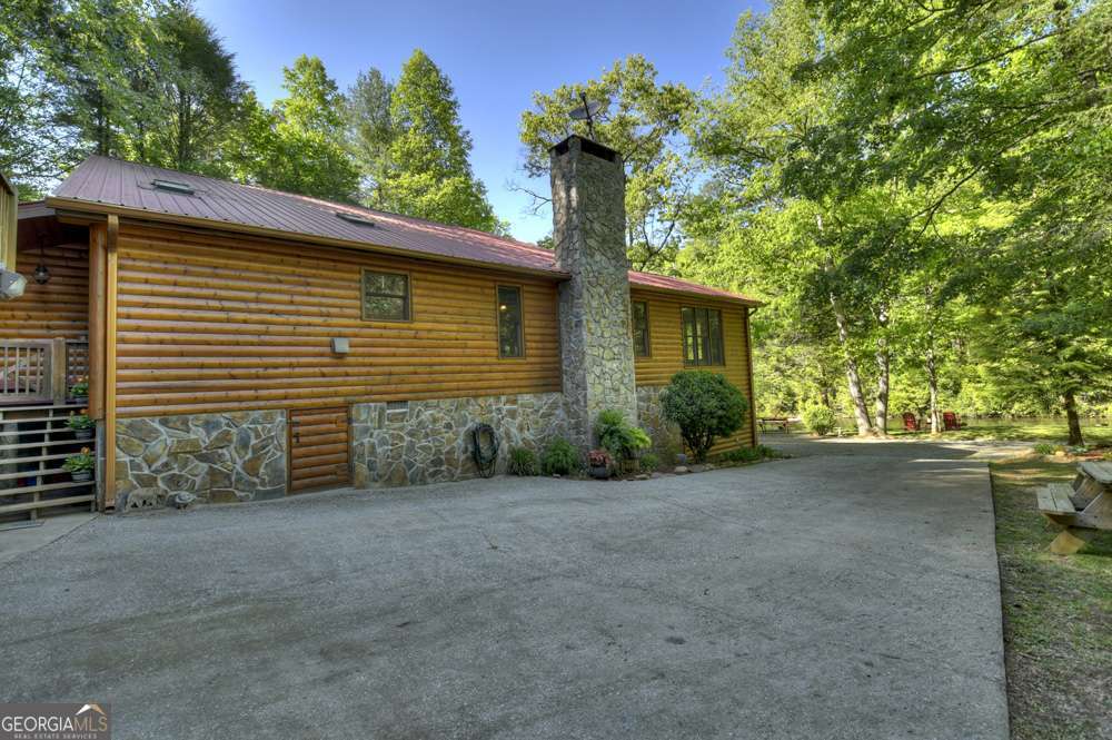 730 Riverside Lane Blue Ridge GA 30513