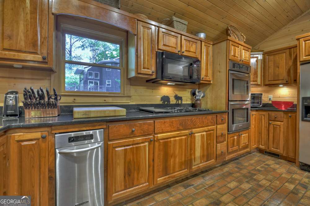 730 Riverside Lane Blue Ridge GA 30513
