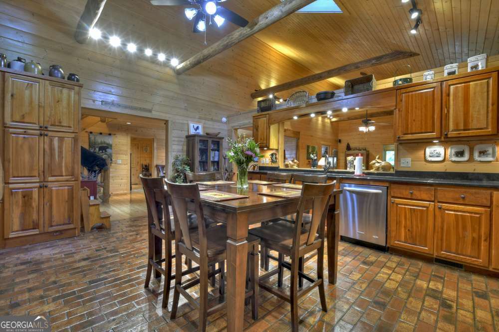 730 Riverside Lane Blue Ridge GA 30513
