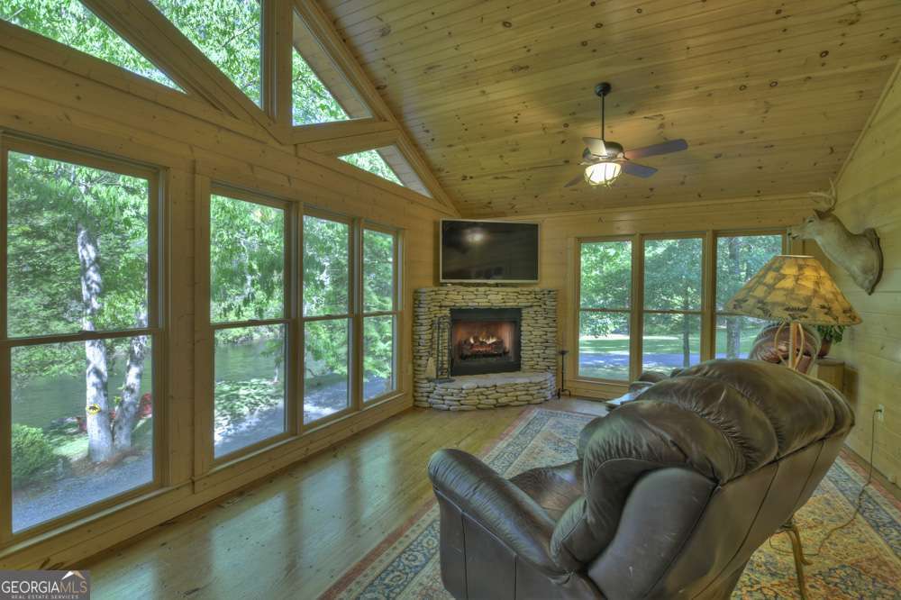 730 Riverside Lane Blue Ridge GA 30513