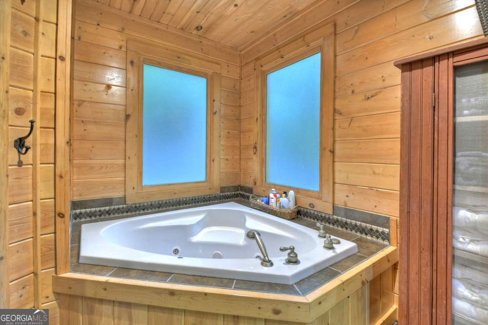 730 Riverside Lane Blue Ridge GA 30513