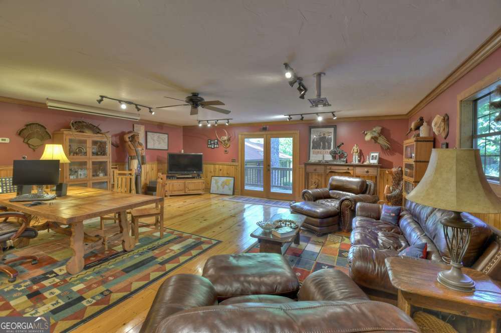 730 Riverside Lane Blue Ridge GA 30513