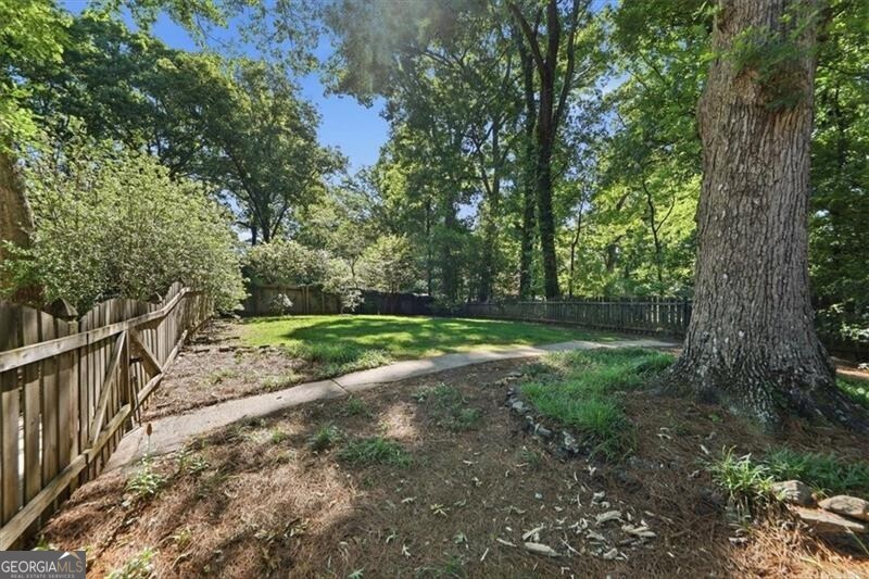 4073 Lake Erin Court Tucker GA 30084