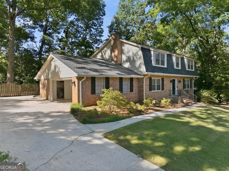 4073 Lake Erin Court Tucker GA 30084