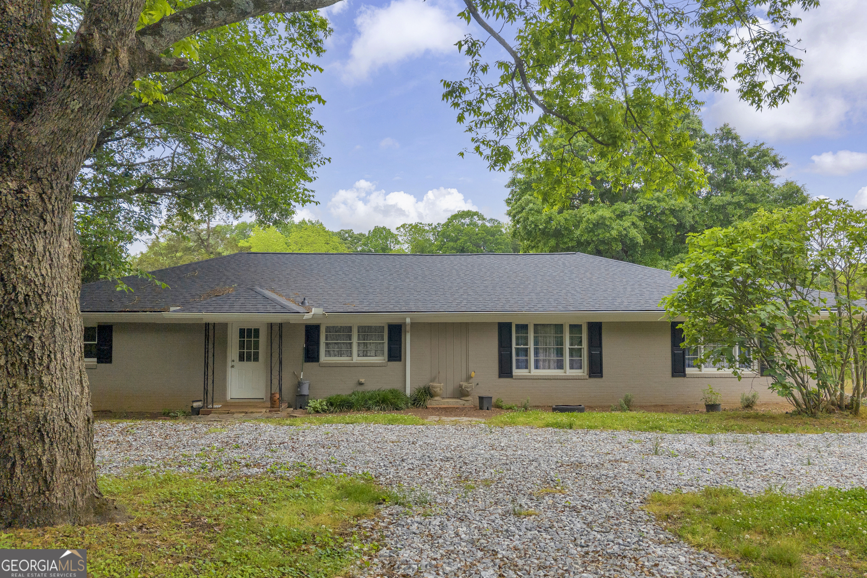 735 Bowersville Road Carnesville GA 30521