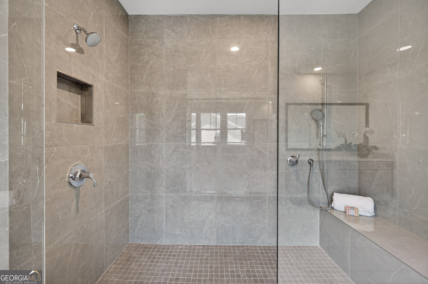4330 Hawthorn Circle Alpharetta GA 30022