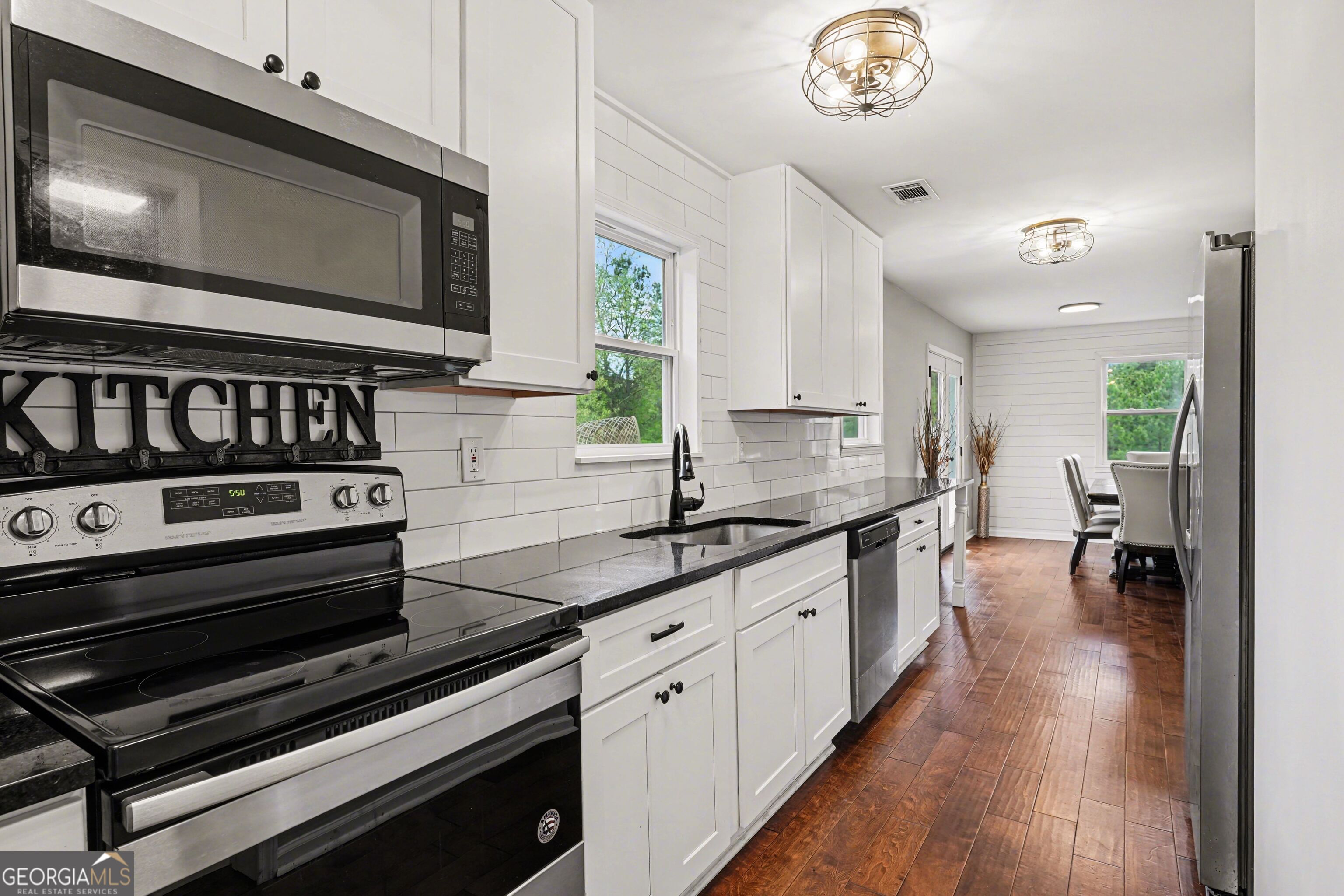 2955 Peeksville Road Locust Grove GA 30248
