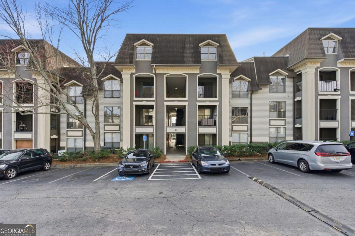 2657 Lenox Road NE Atlanta GA 30324