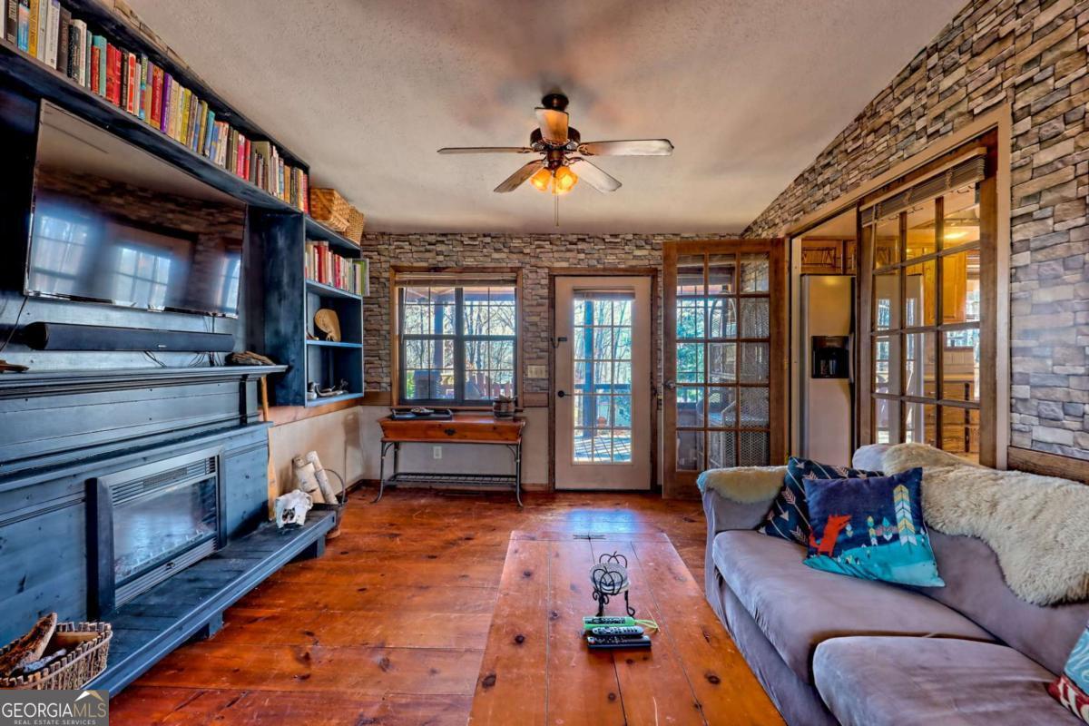 1444 Kelley Way Hiawassee GA 30546