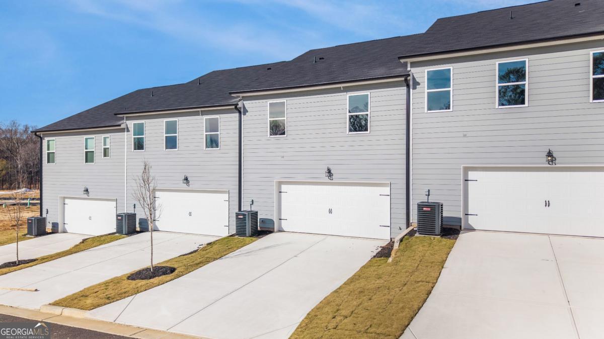 401 Whitehorse Way Conyers GA 30094