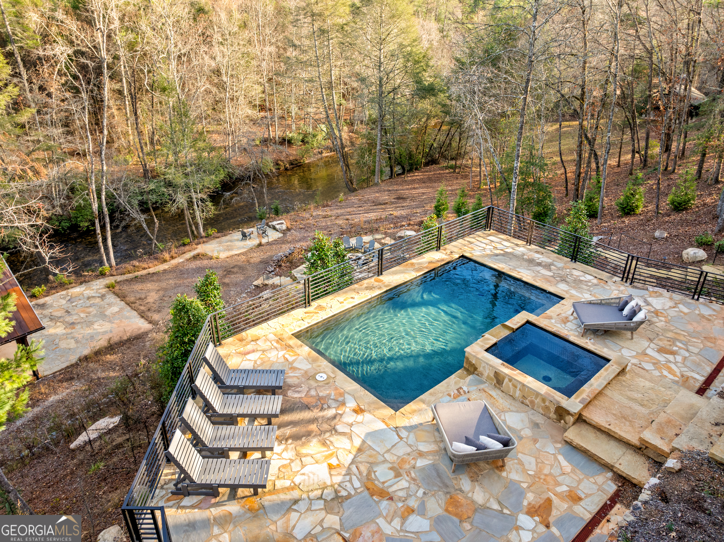 450 Miracle Lane Blue Ridge GA 30513