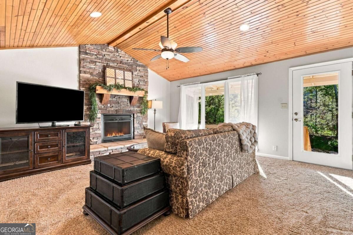 372 Misty Valley Lane Ellijay GA 30536