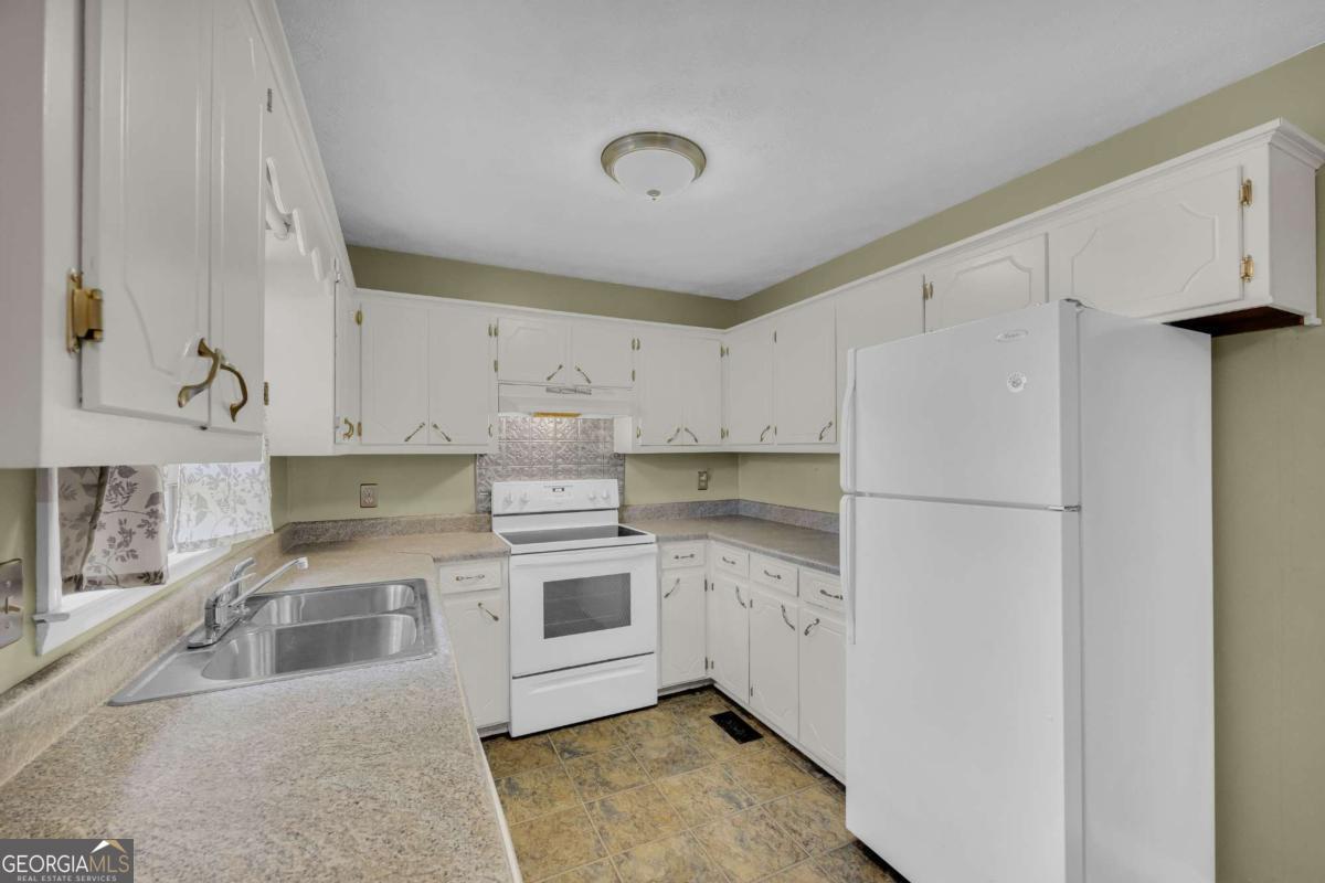 185 Live Oak Place Athens GA 30606