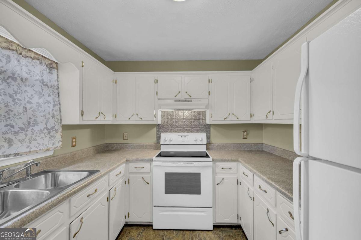 185 Live Oak Place Athens GA 30606