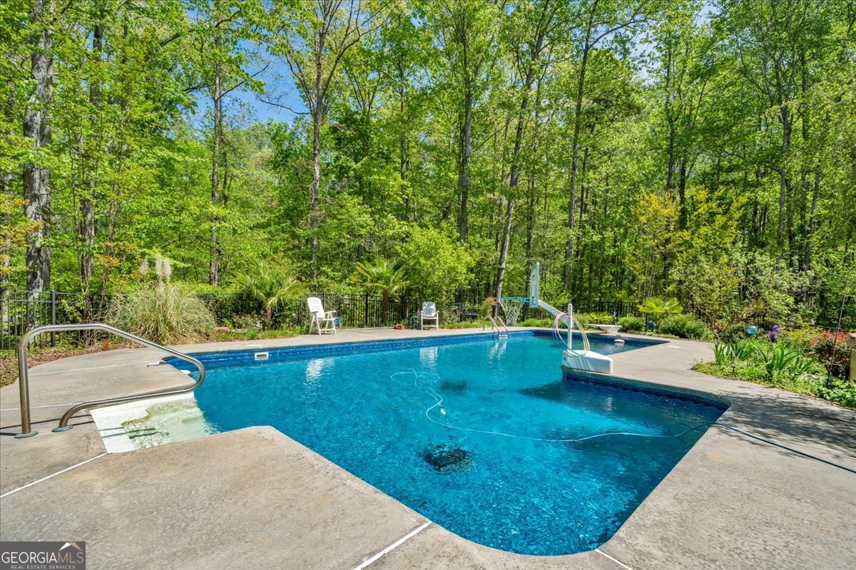 260 Kensington Drive Sharpsburg GA 30277