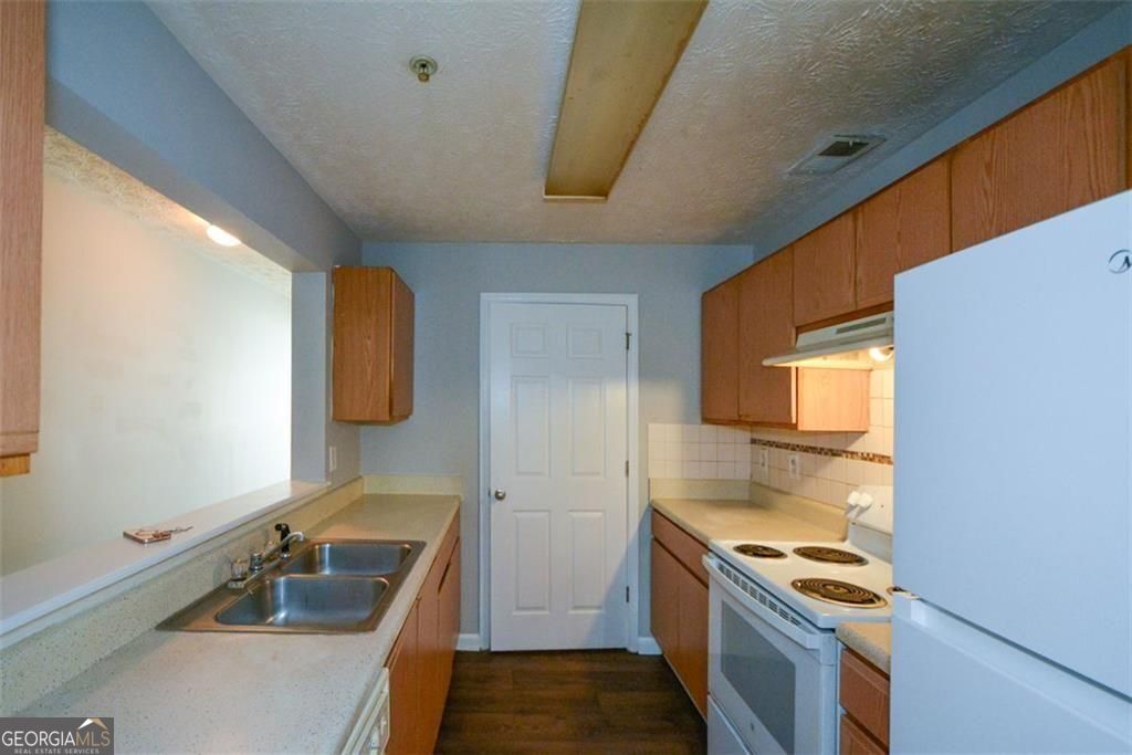 8304 Fairington Village Drive Lithonia GA 30038