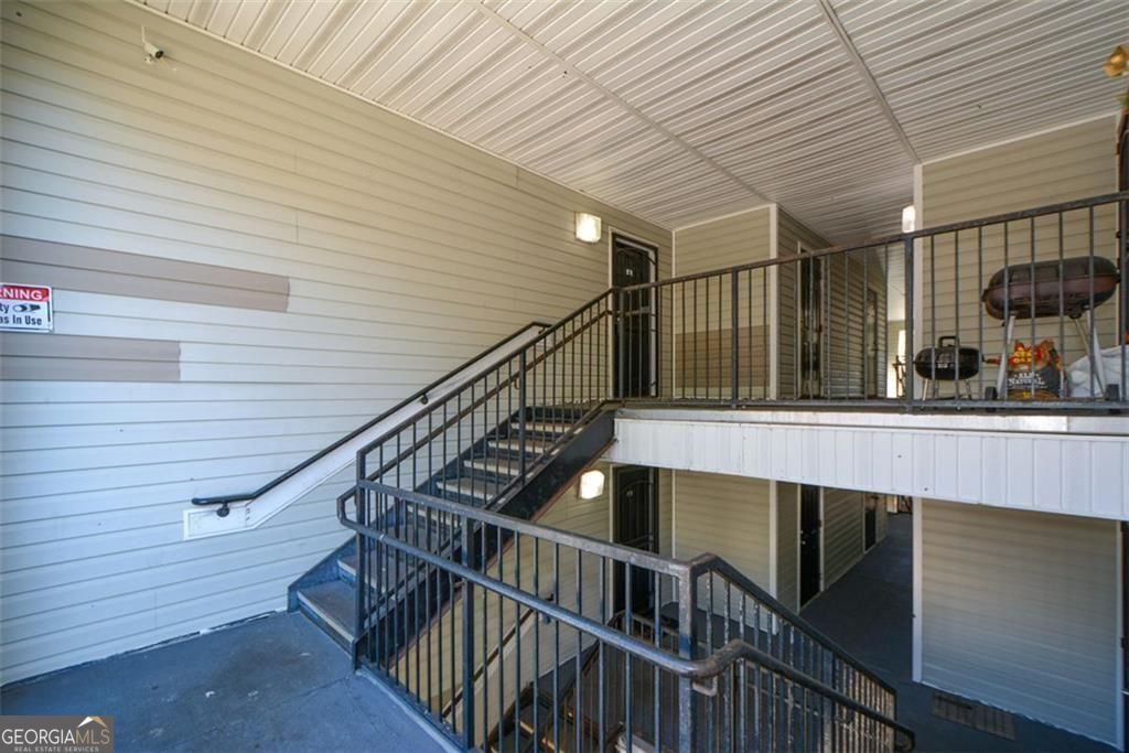 8304 Fairington Village Drive Lithonia GA 30038