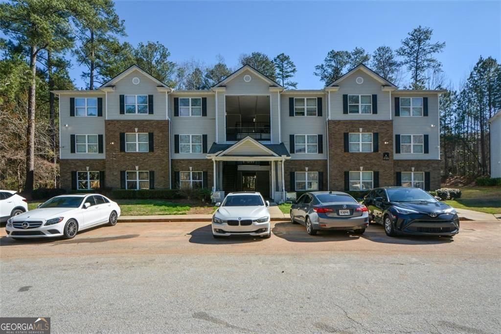 8304 Fairington Village Drive Lithonia GA 30038