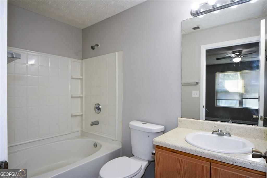 8304 Fairington Village Drive Lithonia GA 30038