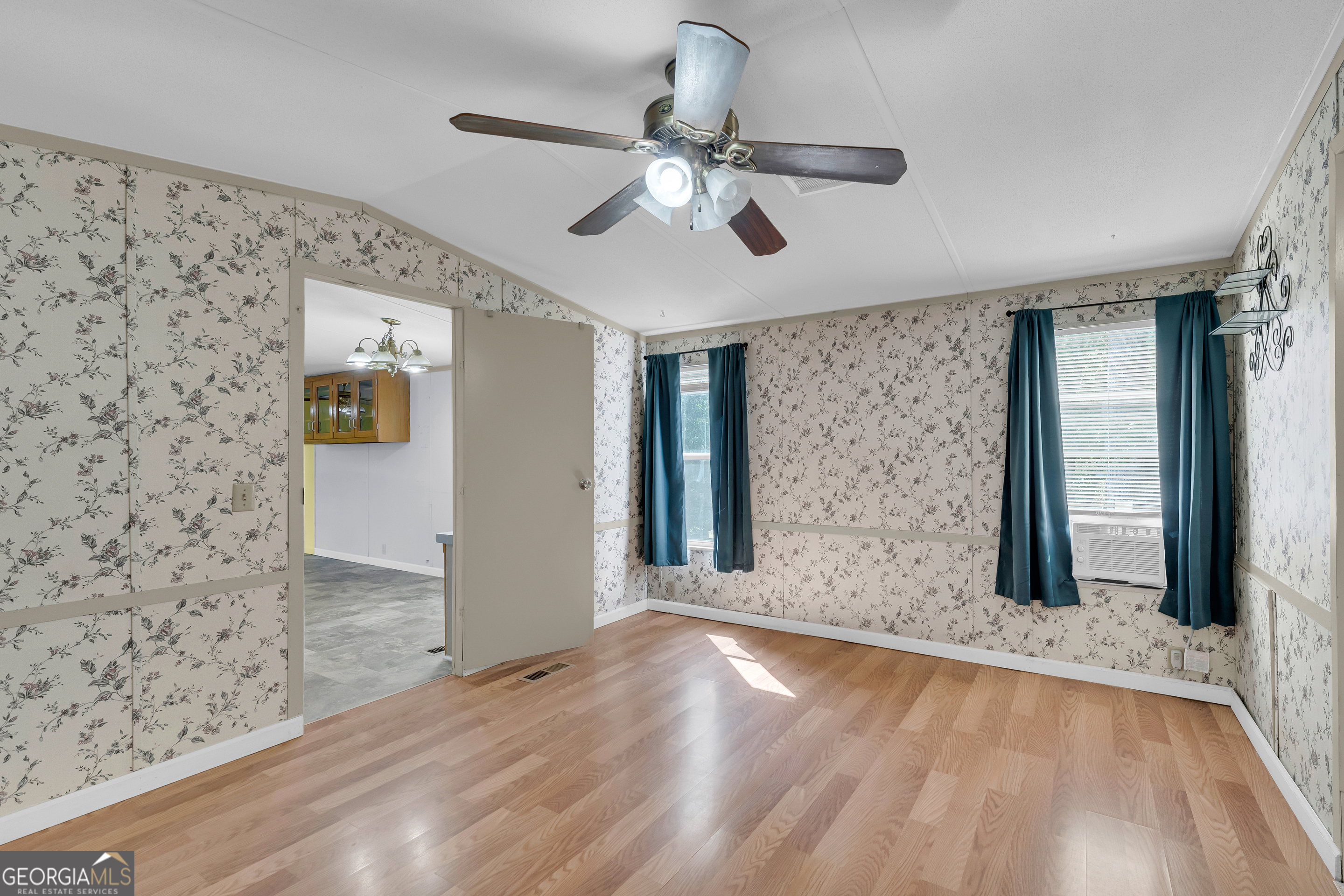 4444 Riverdale Road Toccoa GA 30577