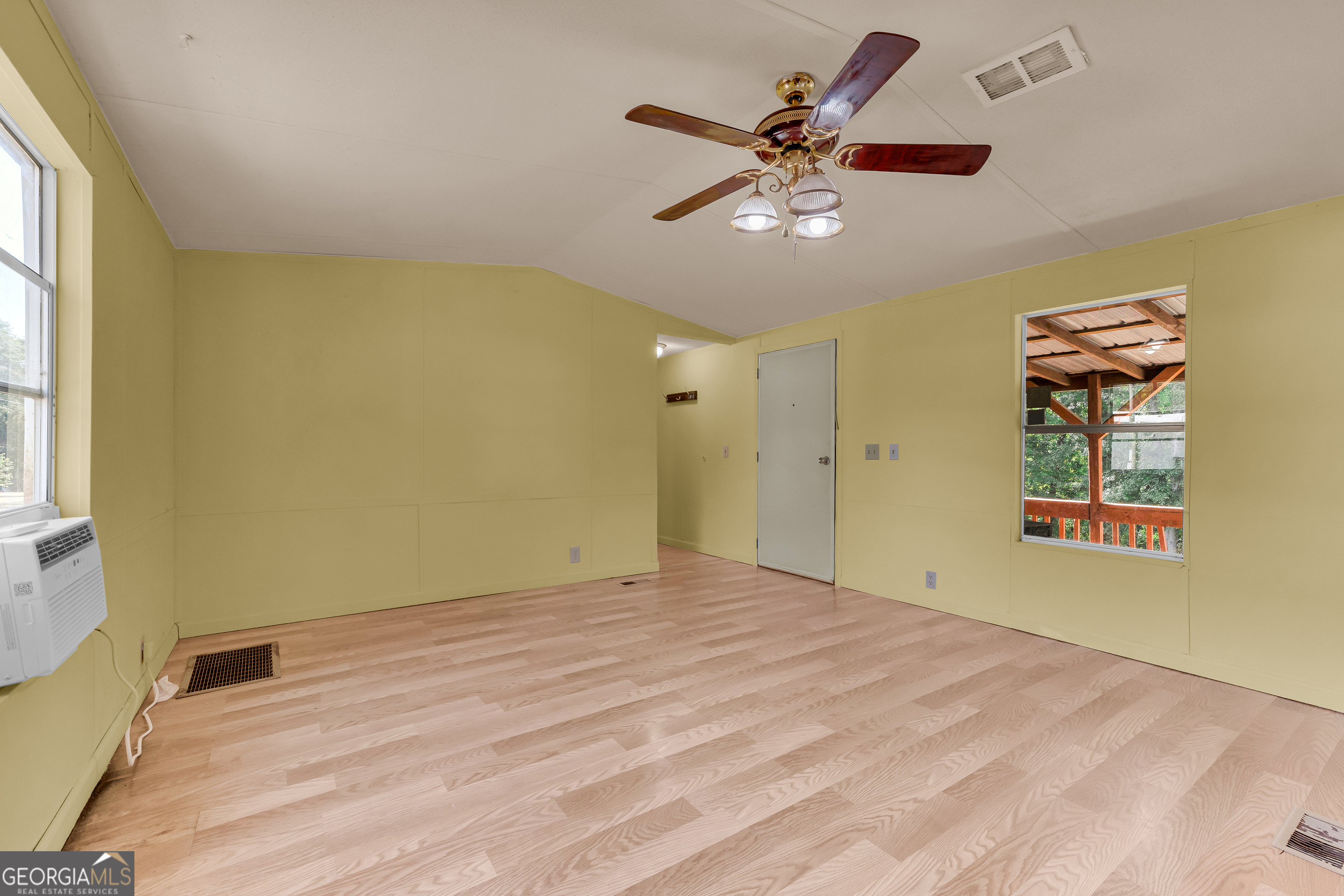 4444 Riverdale Road Toccoa GA 30577